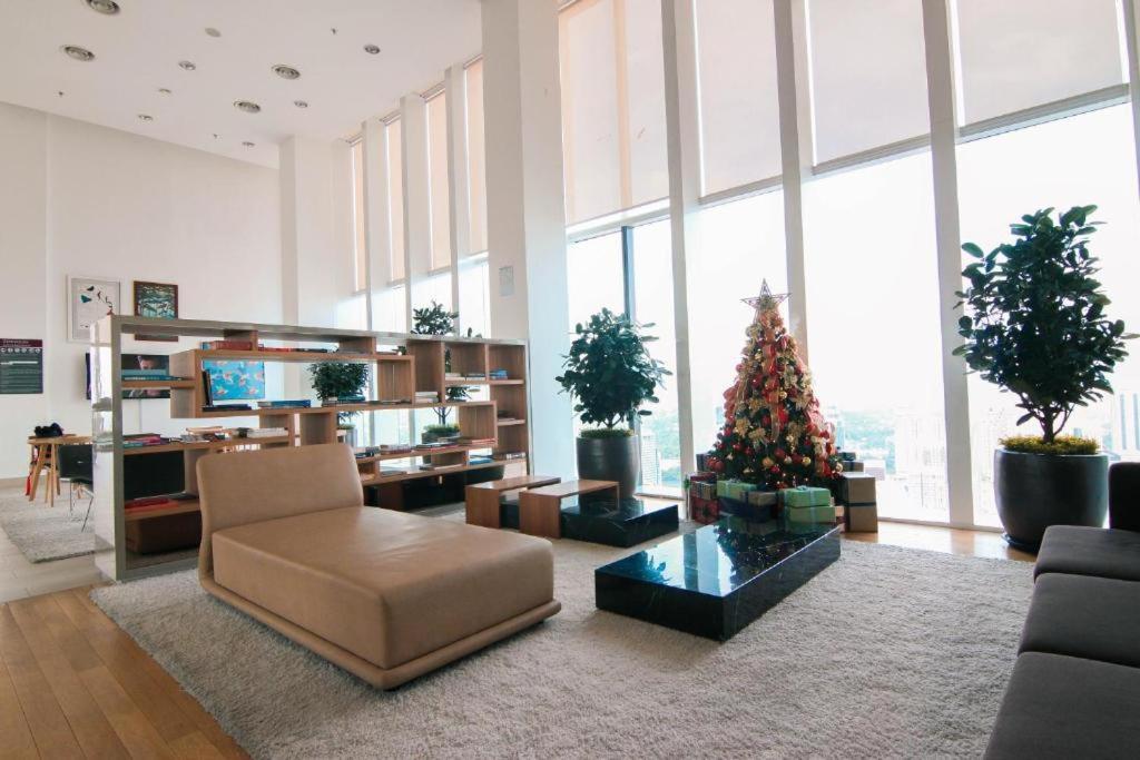The Platinum Klcc By Moonway